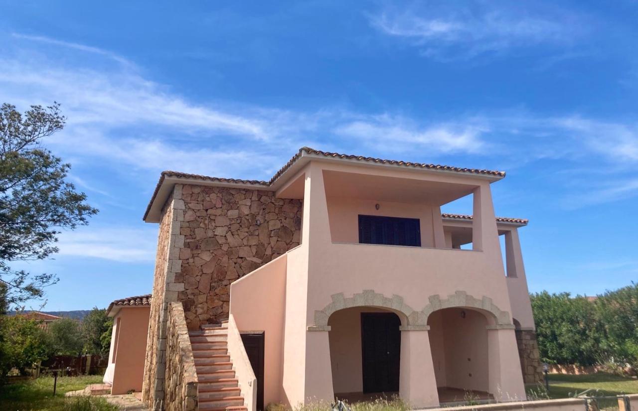 Iss Travel, Le Carrube Two Bedrooms Apartments With Air Conditioning San Teodoro  Εξωτερικό φωτογραφία